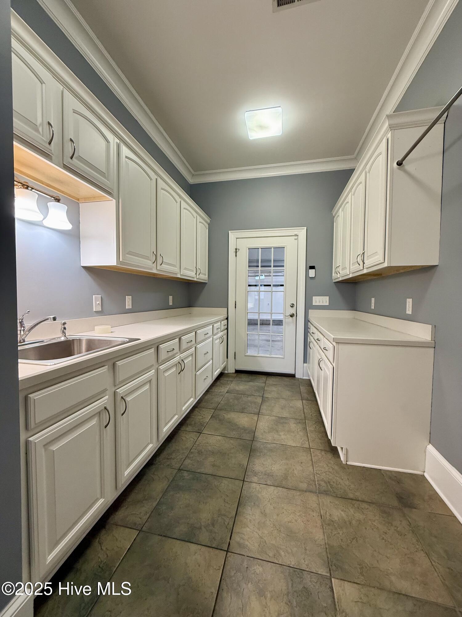 1380 Bear Trap Road Williamston, NC 27892 - Photo 108 of 117 Laundry Room