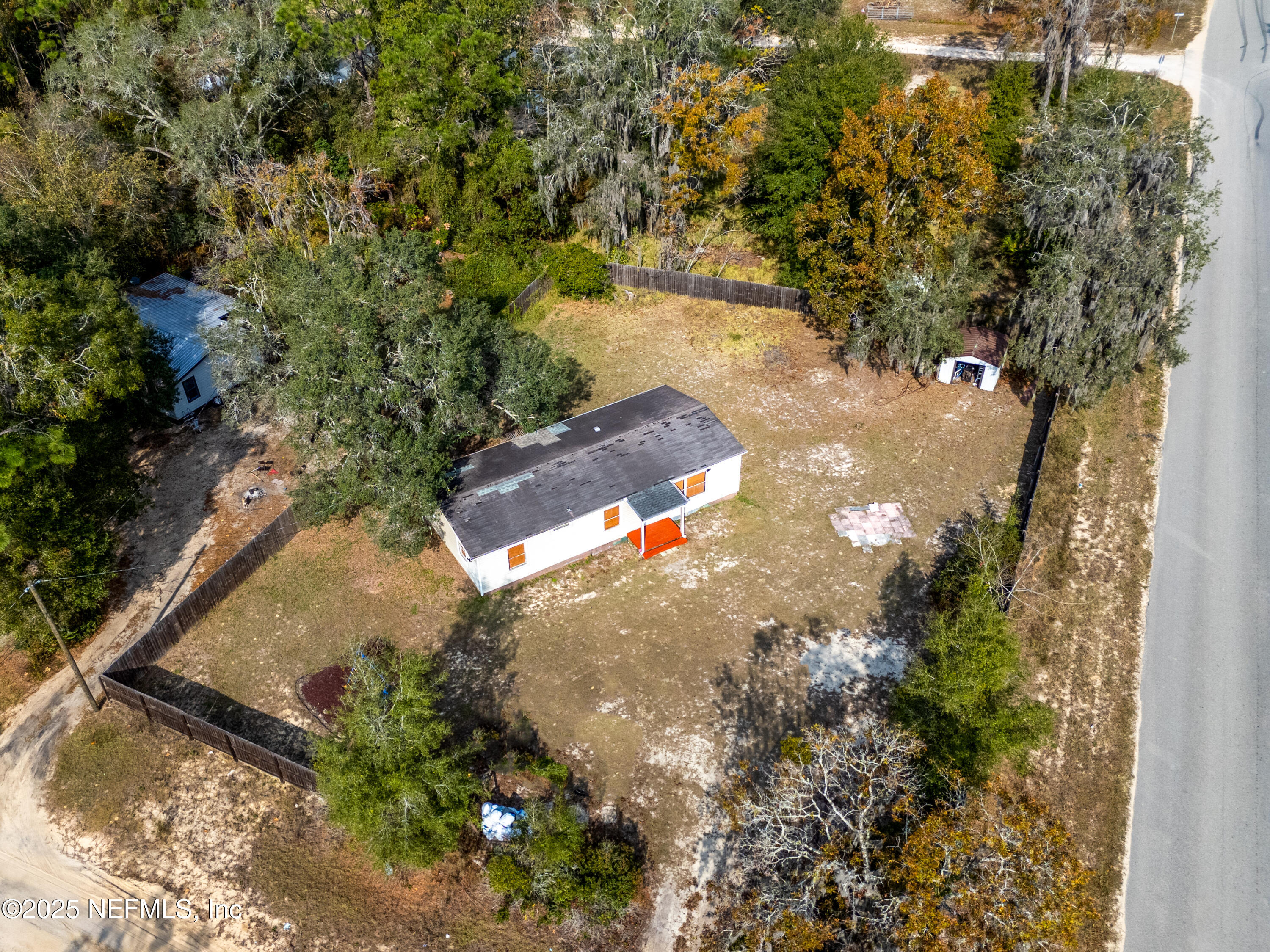 6336 Bucknell Avenue Keystone Heights, FL 32656 - Photo 18 of 18 an aerial view of a house with yard