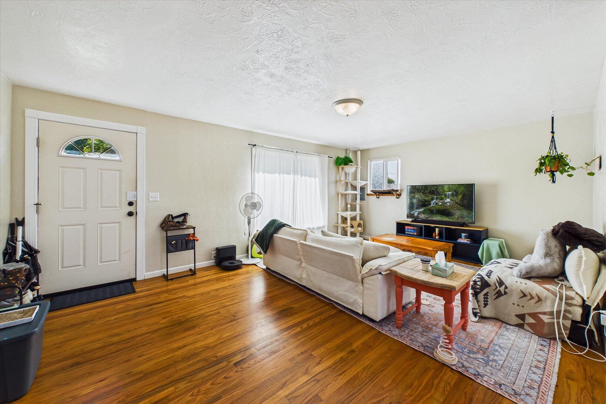 2467 Fern Street Cutten, CA 95503 - Photo 5 of 49