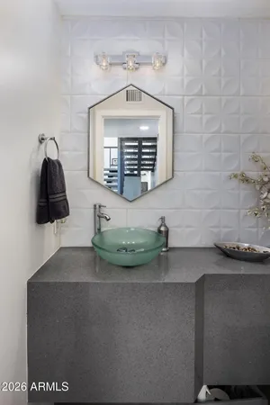 $5,000 | 8633 East Monterosa Avenue, Scottsdale, AZ 85251