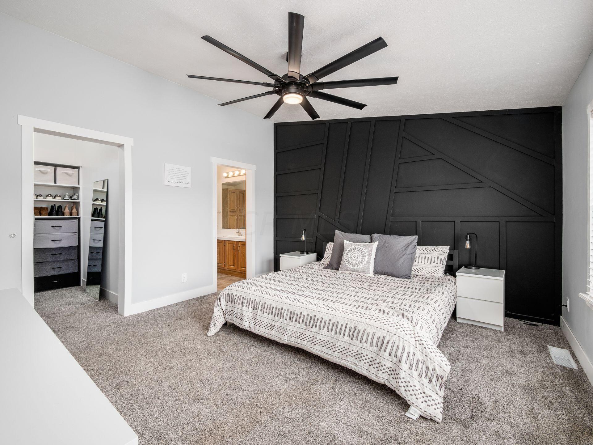 19925 London Road Circleville, OH 43113 - Photo 18 of 40 Feature wall, modern ceiling fan