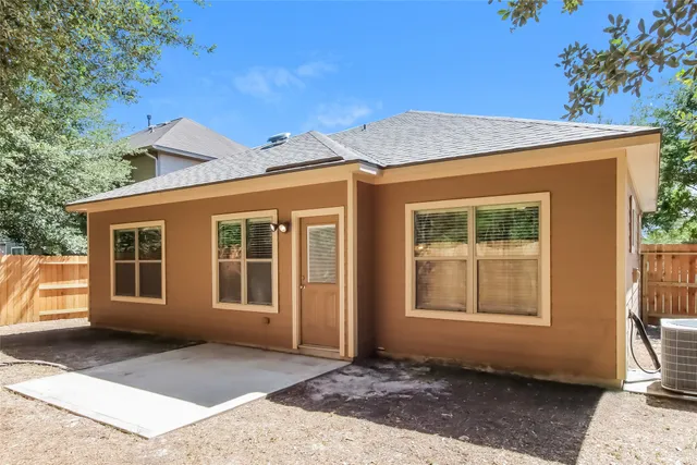 $1,775 | 2046 Lost Pine Court, Conroe, TX 77304