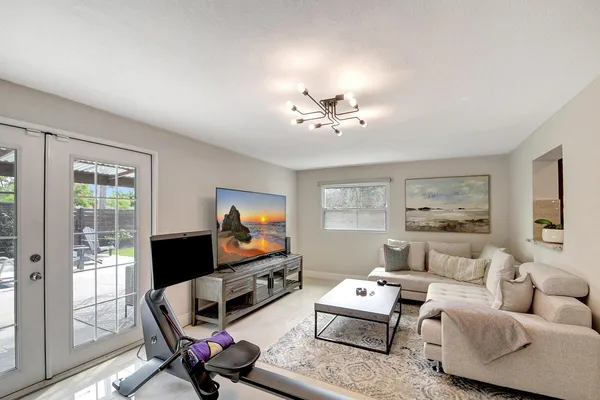 $5,500 | 702 Grove Street, Lake Worth Beach, FL 33461