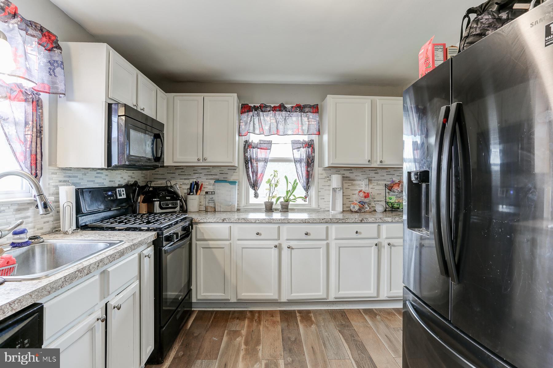 3911 Carlisle Road Dover, PA 17315 - Photo 15 of 25 Gallery Image 15