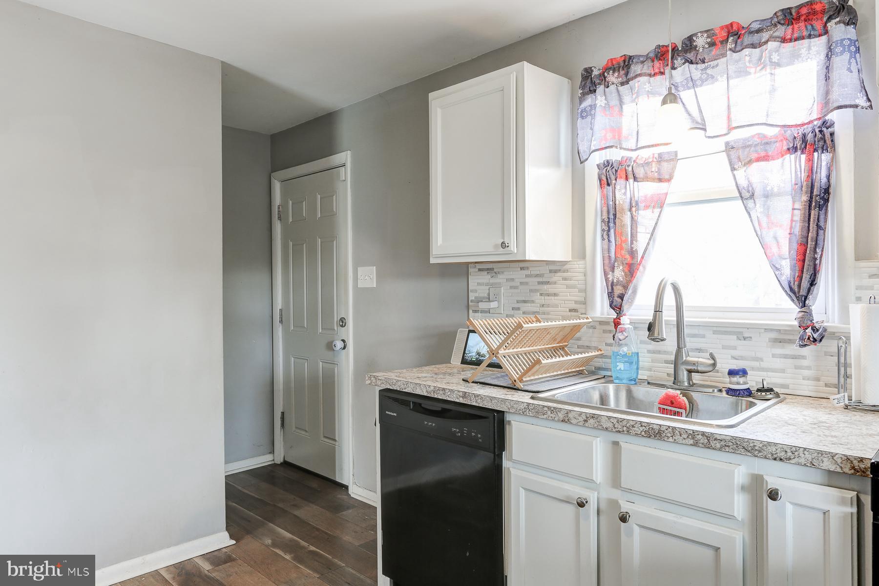 3911 Carlisle Road Dover, PA 17315 - Photo 16 of 25 Gallery Image 16