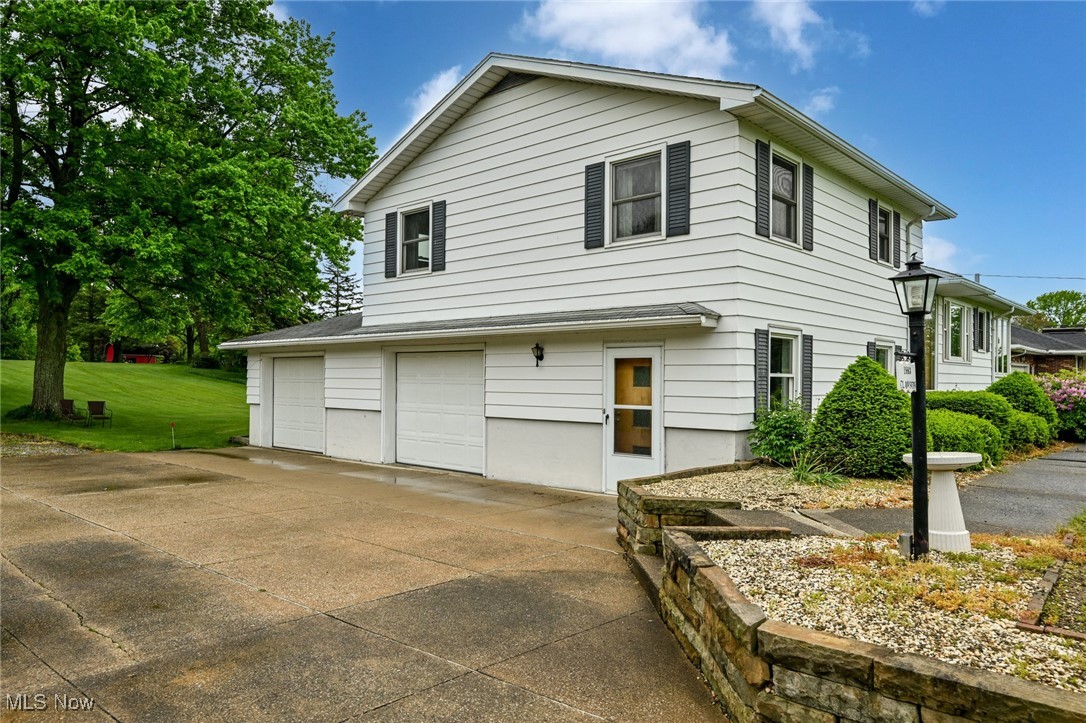 1883 Massillon Road Akron, OH 44312 - Photo 6 of 50 Gallery Image 6