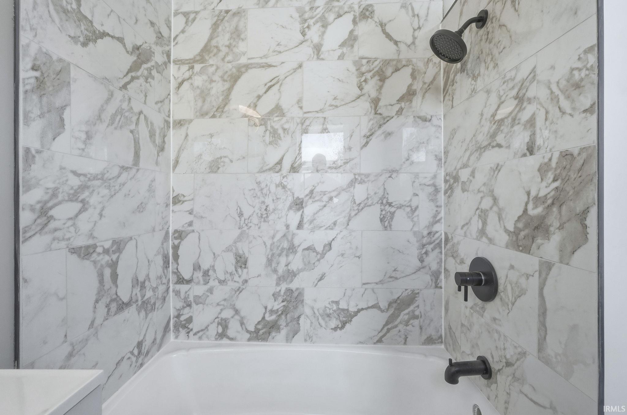 514 Buchanan Street Fort Wayne, IN 46803 - Photo 12 of 17