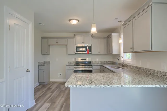 $337,700 | 713 Jasmine Lane, Jacksonville, NC 28546