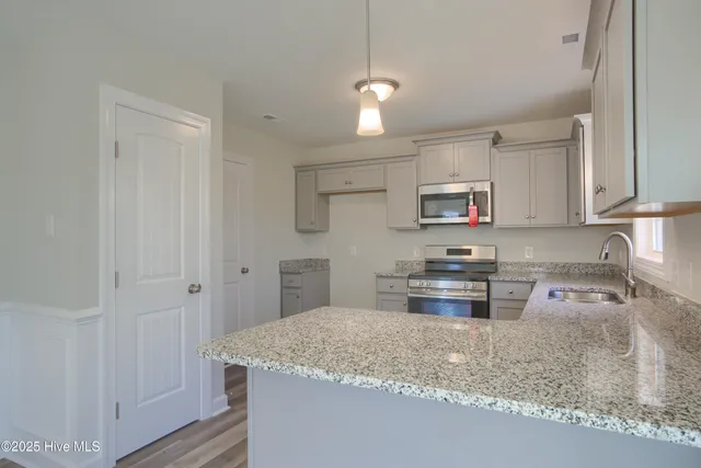 $337,700 | 713 Jasmine Lane, Jacksonville, NC 28546