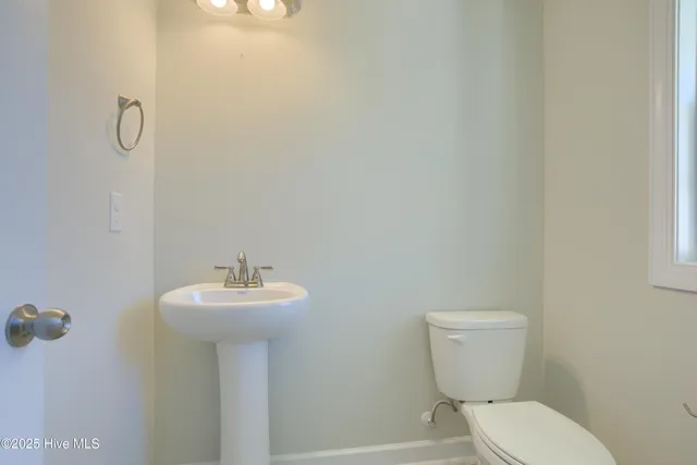 $337,700 | 713 Jasmine Lane, Jacksonville, NC 28546