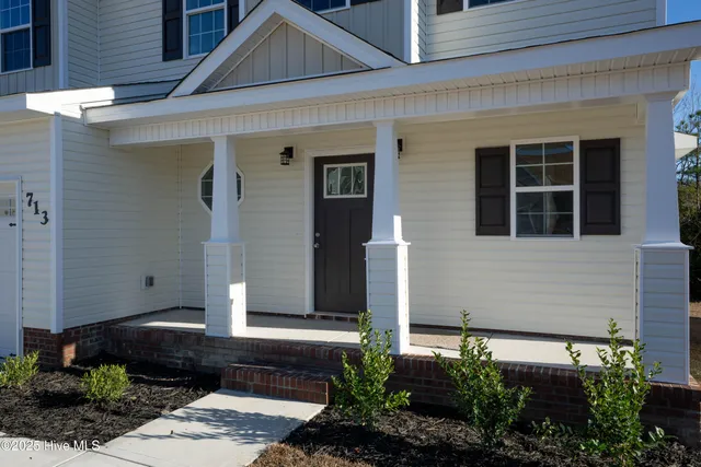 $337,700 | 713 Jasmine Lane, Jacksonville, NC 28546