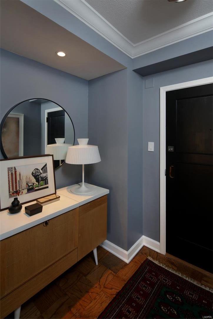 900 South Hanley Road, Unit 3B Clayton, MO 63105 - Photo 2 of 23