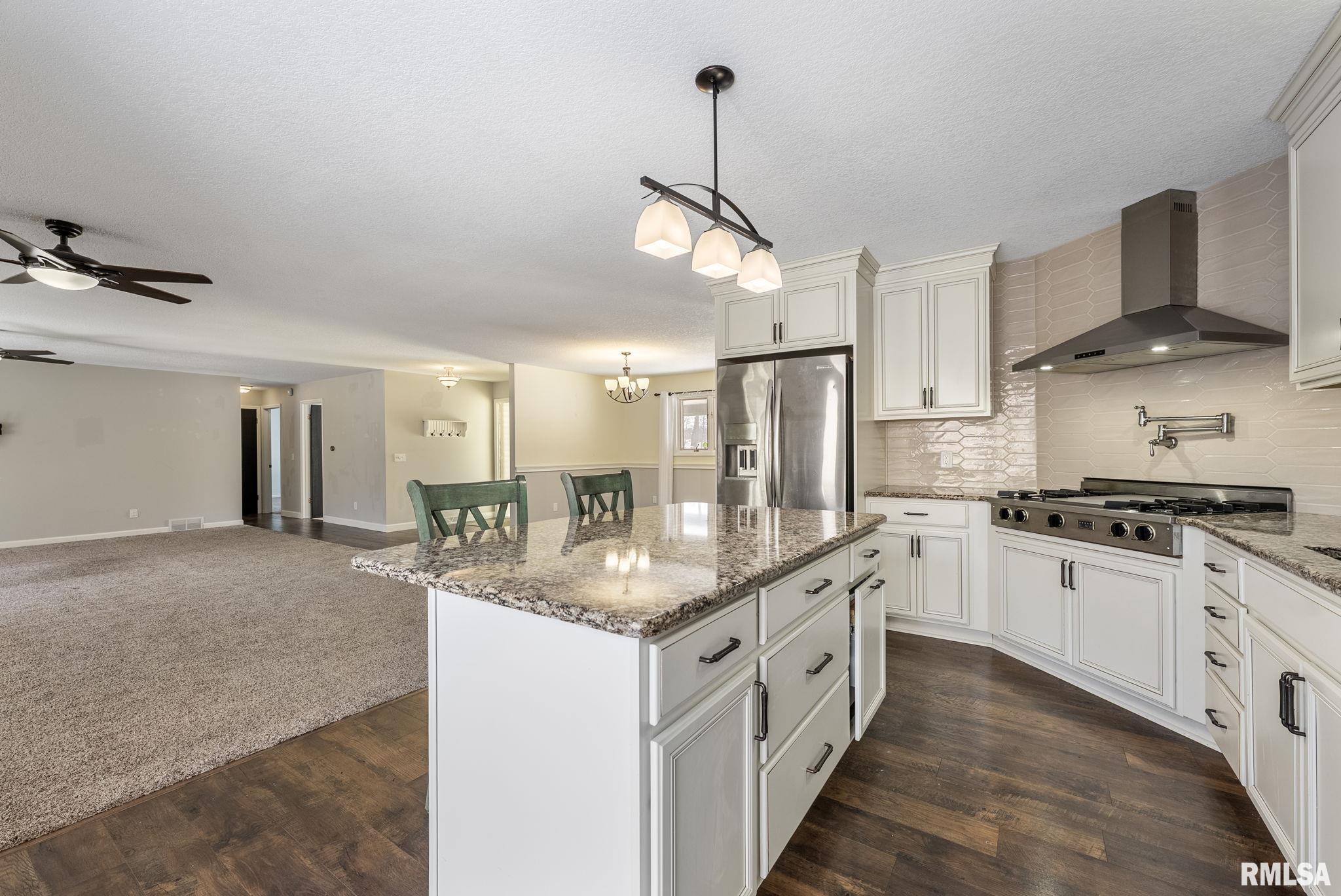 10425 133rd St Court West Taylor Ridge, IL 61284 - Photo 18 of 45 Gallery Image 18