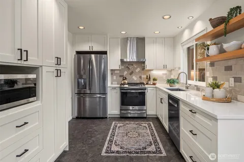 $1,590,000 | 15907 Southeast 48th Drive, Bellevue, WA 98006