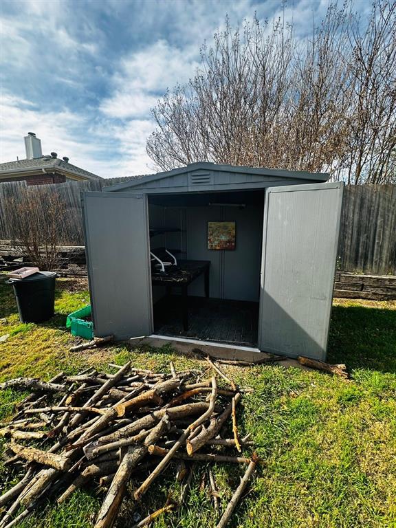 9300 Rhea Court White Settlement, TX 76108 - Photo 19 of 22 Storage