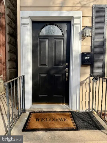 $1,395 | 123 East Louther Street, Carlisle, PA 17013