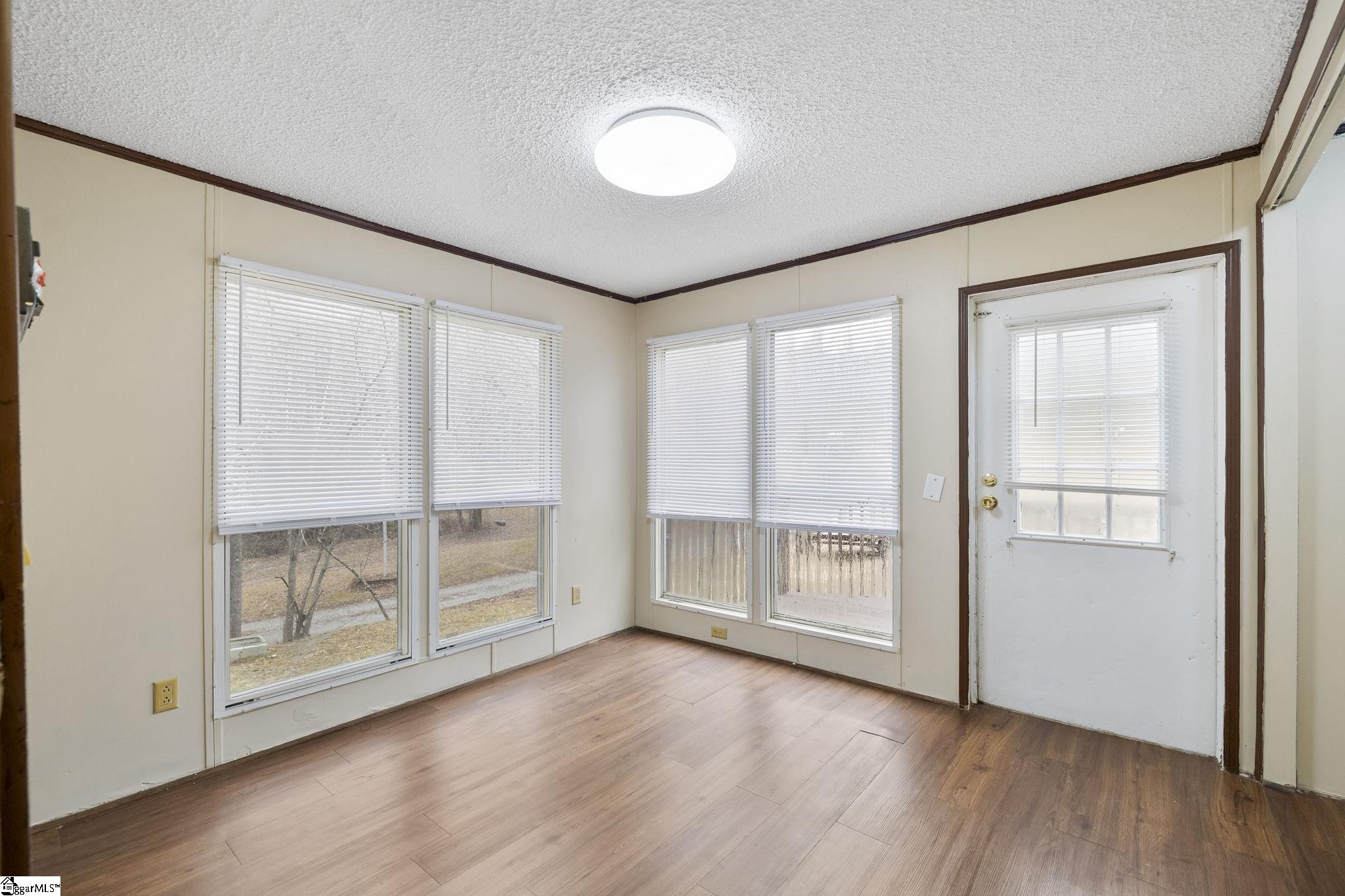 305 River Road Marietta, SC 29661 - Photo 11 of 28