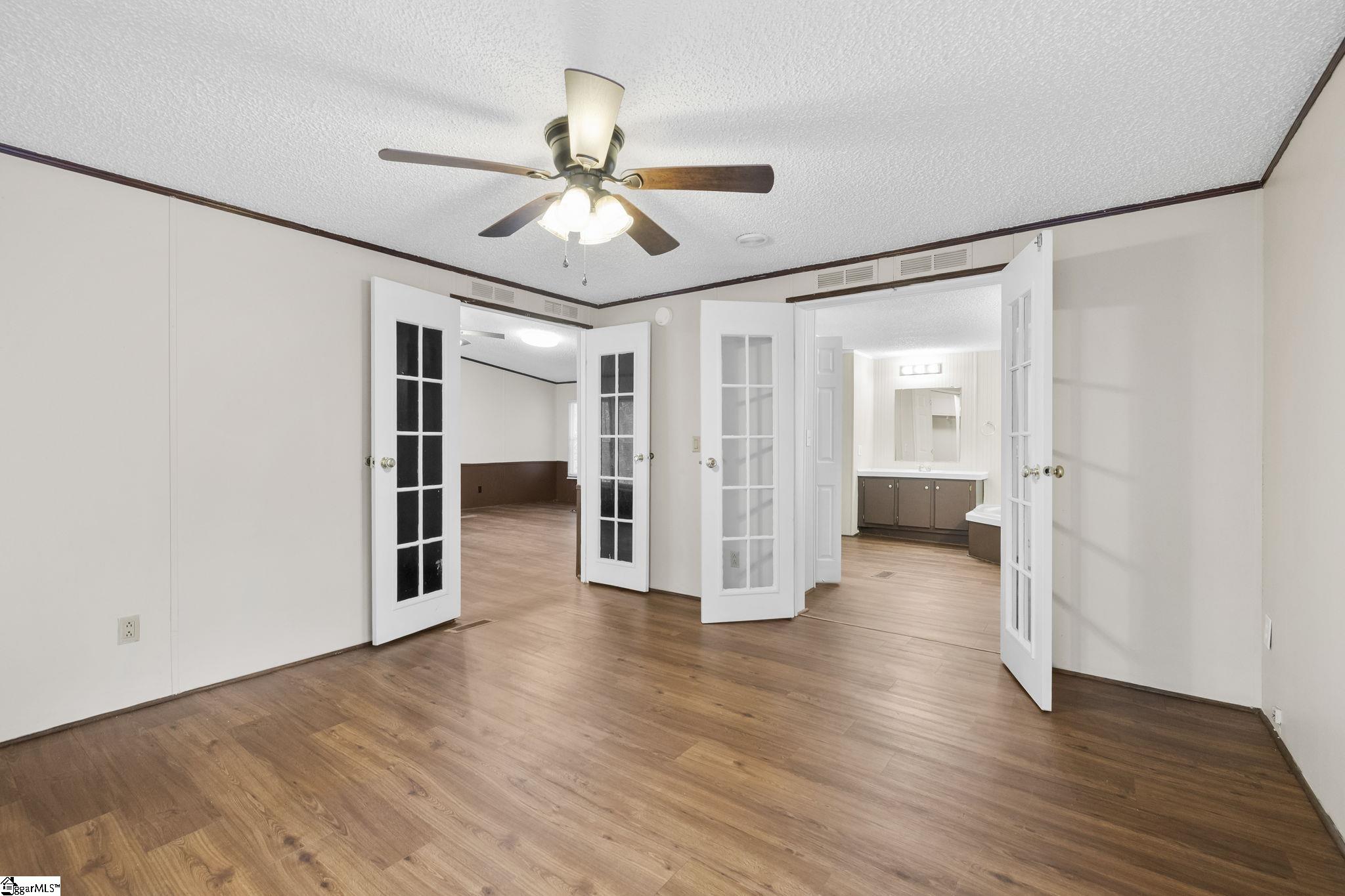 305 River Road Marietta, SC 29661 - Photo 5 of 28