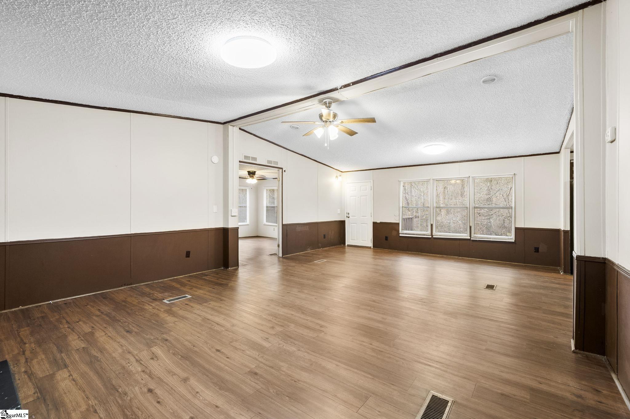 305 River Road Marietta, SC 29661 - Photo 6 of 28