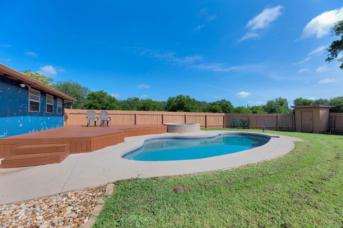 148 Meadows Drive Elgin, TX 78621 - Photo 28 of 38 a view of outdoor space and yard