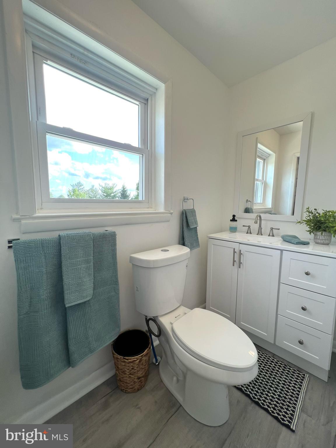 545 Folly Road Warrington, PA 18976 - Photo 3 of 18