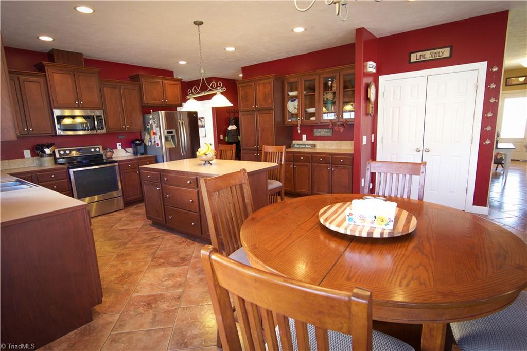 2579 Beckerdite Road Sophia, NC 27350 - Photo 12 of 30 Gallery Image 12