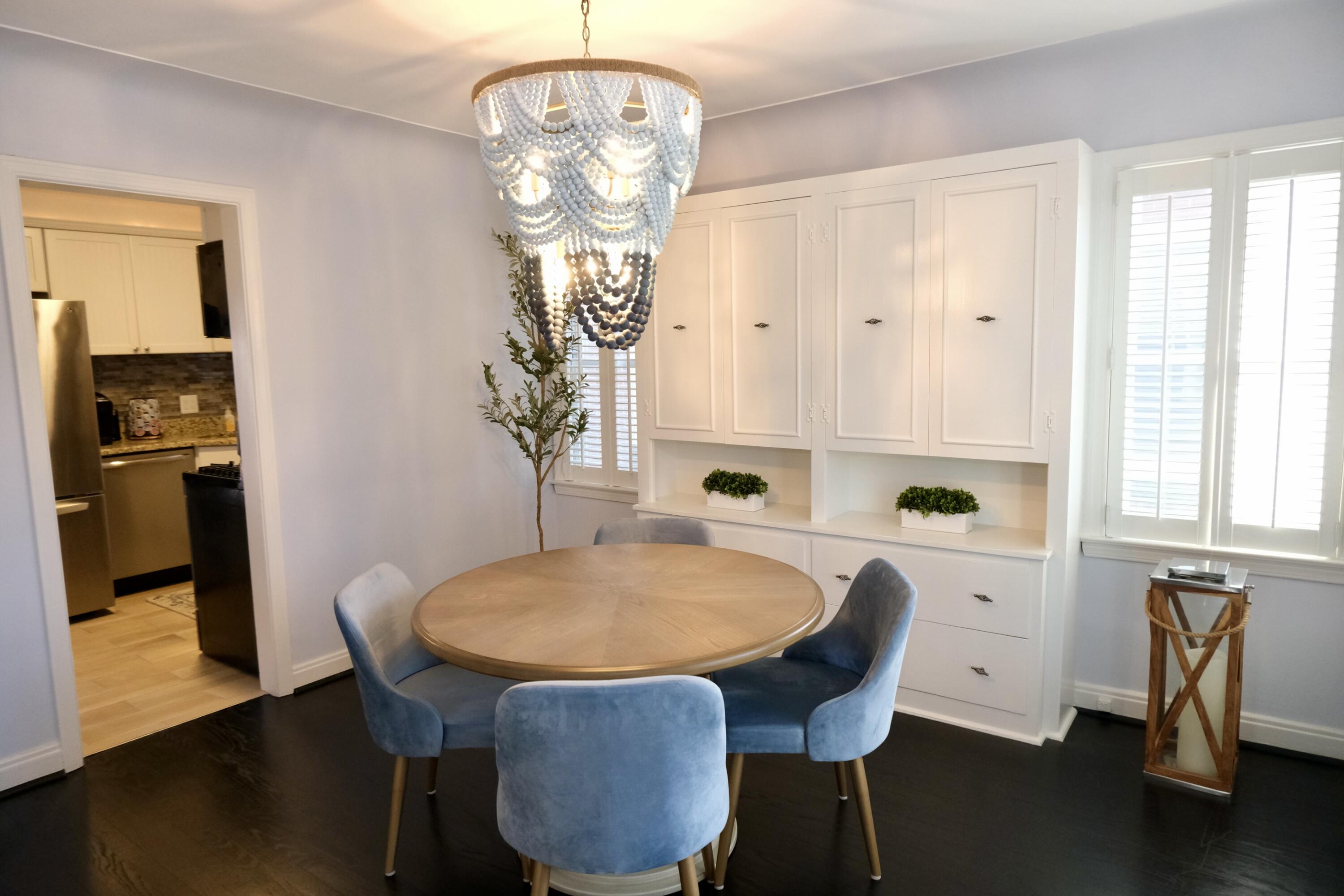 430 Fisher Road Grosse Pointe, MI 48230 - Photo 8 of 26 8. Dining Room