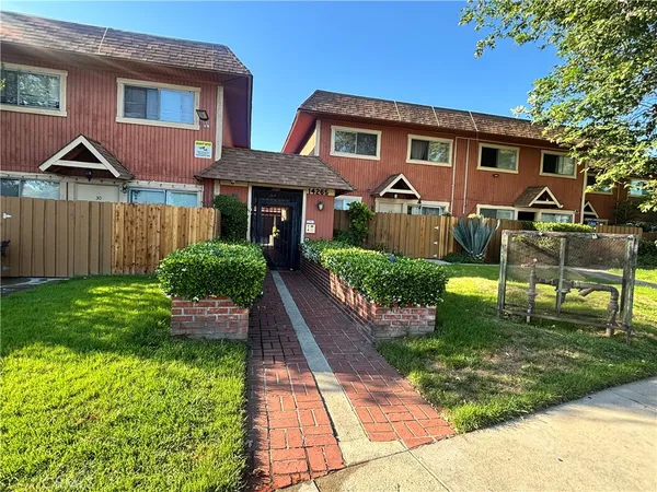 $545,000 | 14265 Terra Bella Street, Unit 48, Panorama City, CA 91402