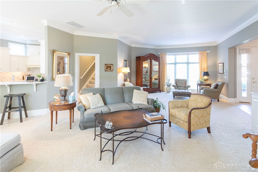 276 Rue Marseille Kettering, OH 45429 - Photo 3 of 40
