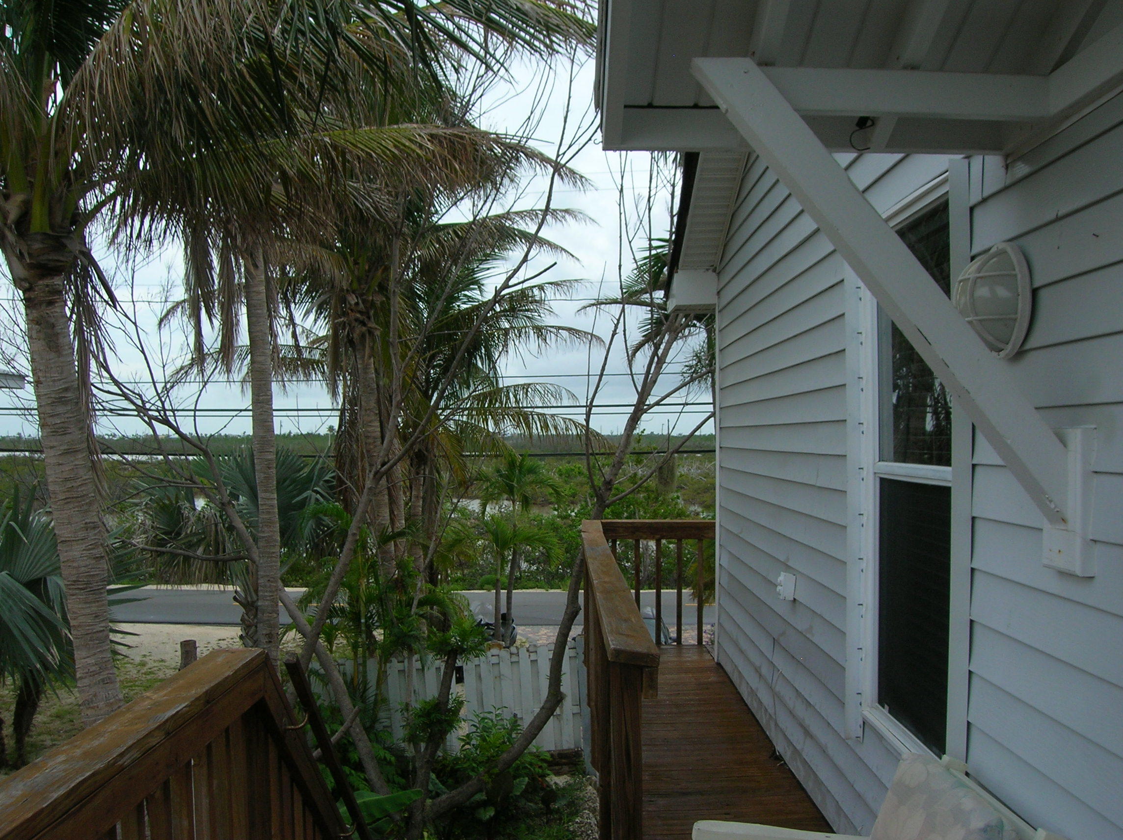 253 Pirates Road Summerland Key, FL 33042 - Photo 19 of 22 Side