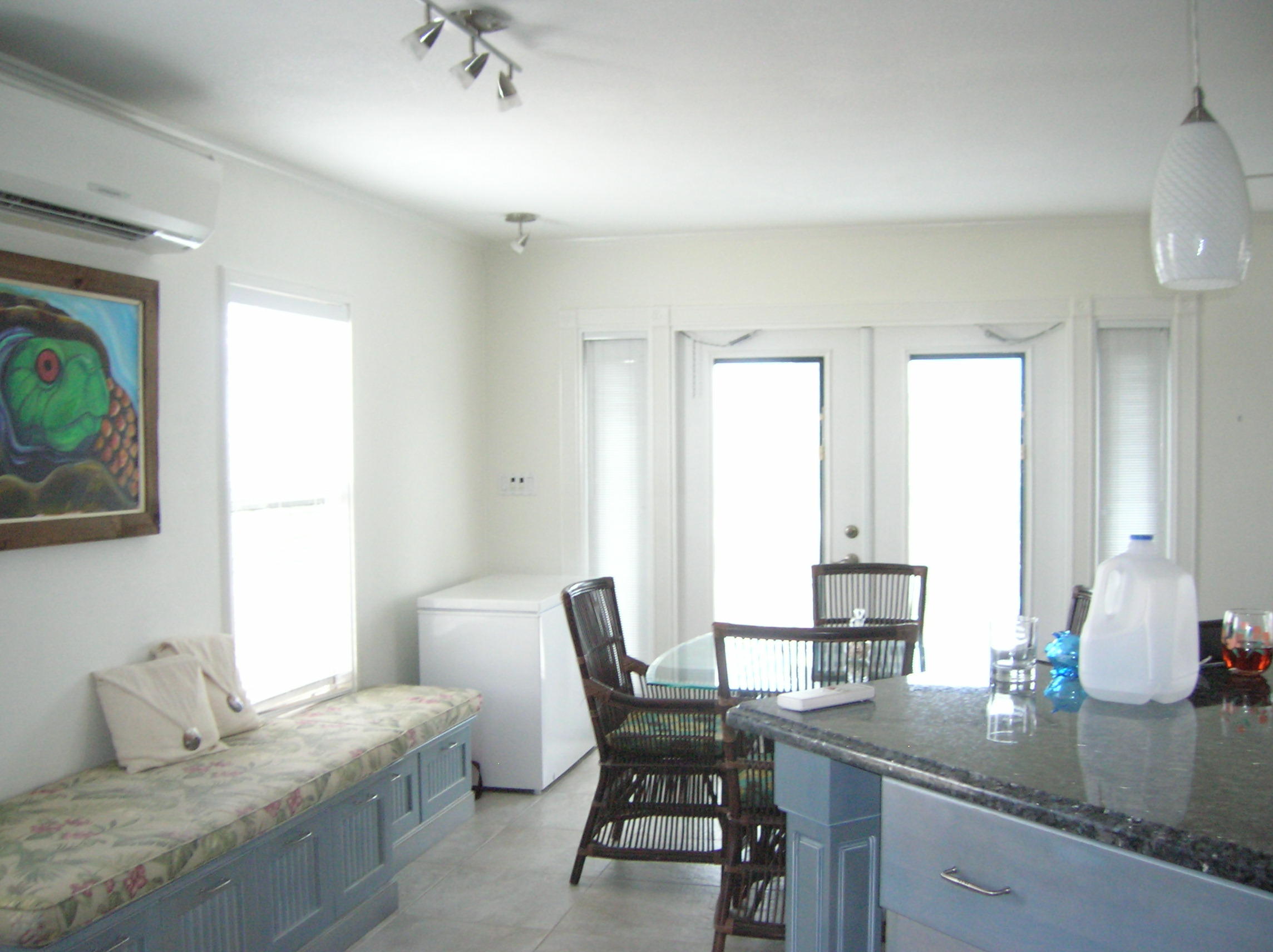 253 Pirates Road Summerland Key, FL 33042 - Photo 9 of 22 Living Area