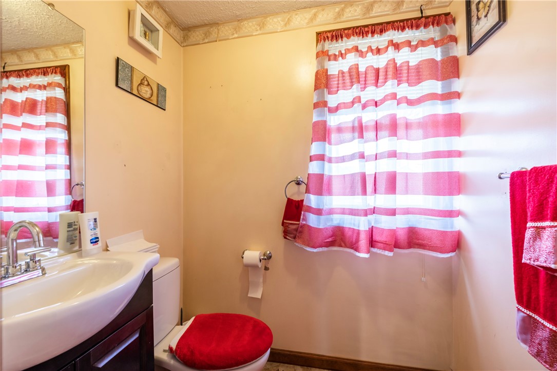 540 Augustine Street Rochester, NY 14613 - Photo 25 of 49 ADJACENT POWDER ROOM