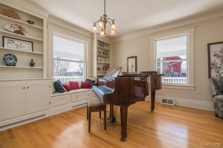 6830 West Liberty Road Ann Arbor, MI 48103 - Photo 8 of 59 mls8.jpg