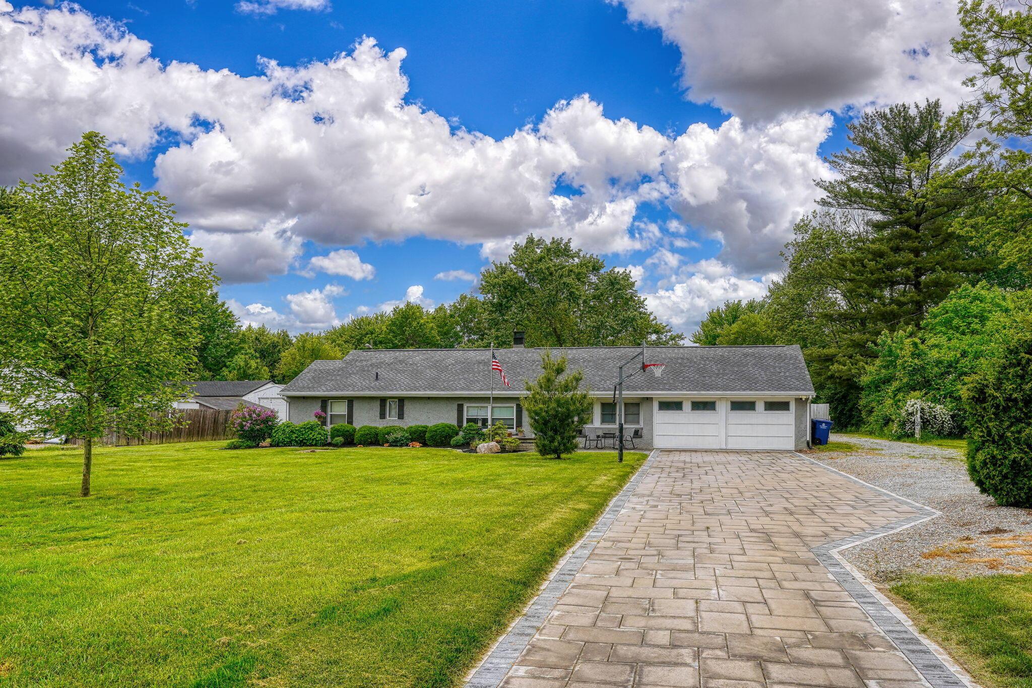 3781 Hines Road Columbus, OH 43230 - Photo 2 of 57 3781 Hines Rd (56)