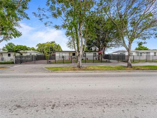 $1,000,000 | 11415 Southwest 56th Street, Miami, FL 33165