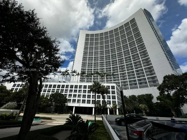 $3,400 | 601 Northeast 36th Street, Unit 1808, Miami, FL 33137