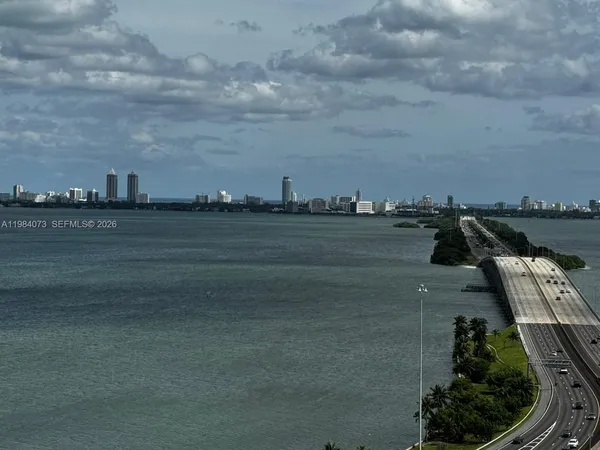 $3,400 | 601 Northeast 36th Street, Unit 1808, Miami, FL 33137