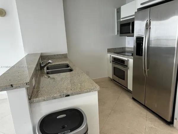 $3,400 | 601 Northeast 36th Street, Unit 1808, Miami, FL 33137