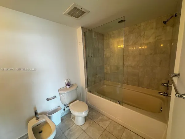 $3,400 | 601 Northeast 36th Street, Unit 1808, Miami, FL 33137