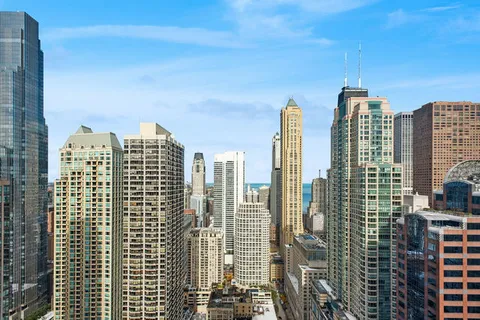 $2,300,000 | 55 East Erie Street, Unit 4301, Chicago, IL 60611