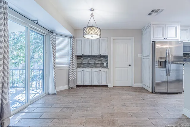 $2,700 | 2023 Riva Ridge Street, San Antonio, TX 78248