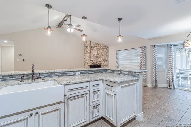 $2,700 | 2023 Riva Ridge Street, San Antonio, TX 78248