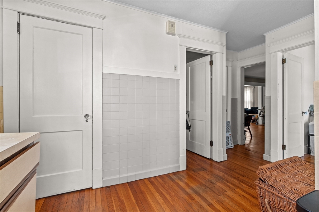 81 Eleanor Road Springfield, MA 01108 - Photo 12 of 23