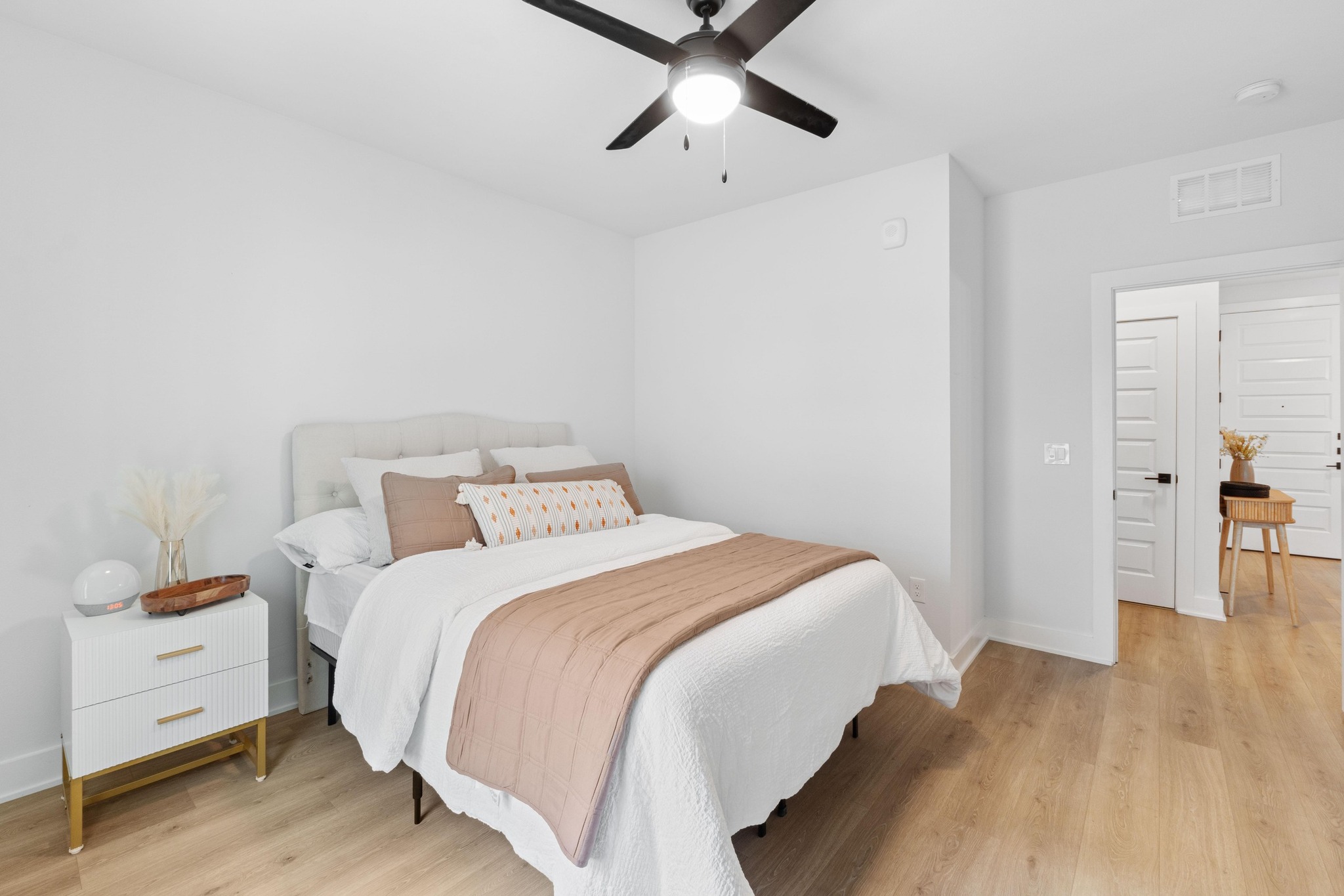 2500 Longview Street, Unit 303 Austin, TX 78705 - Photo 12 of 39