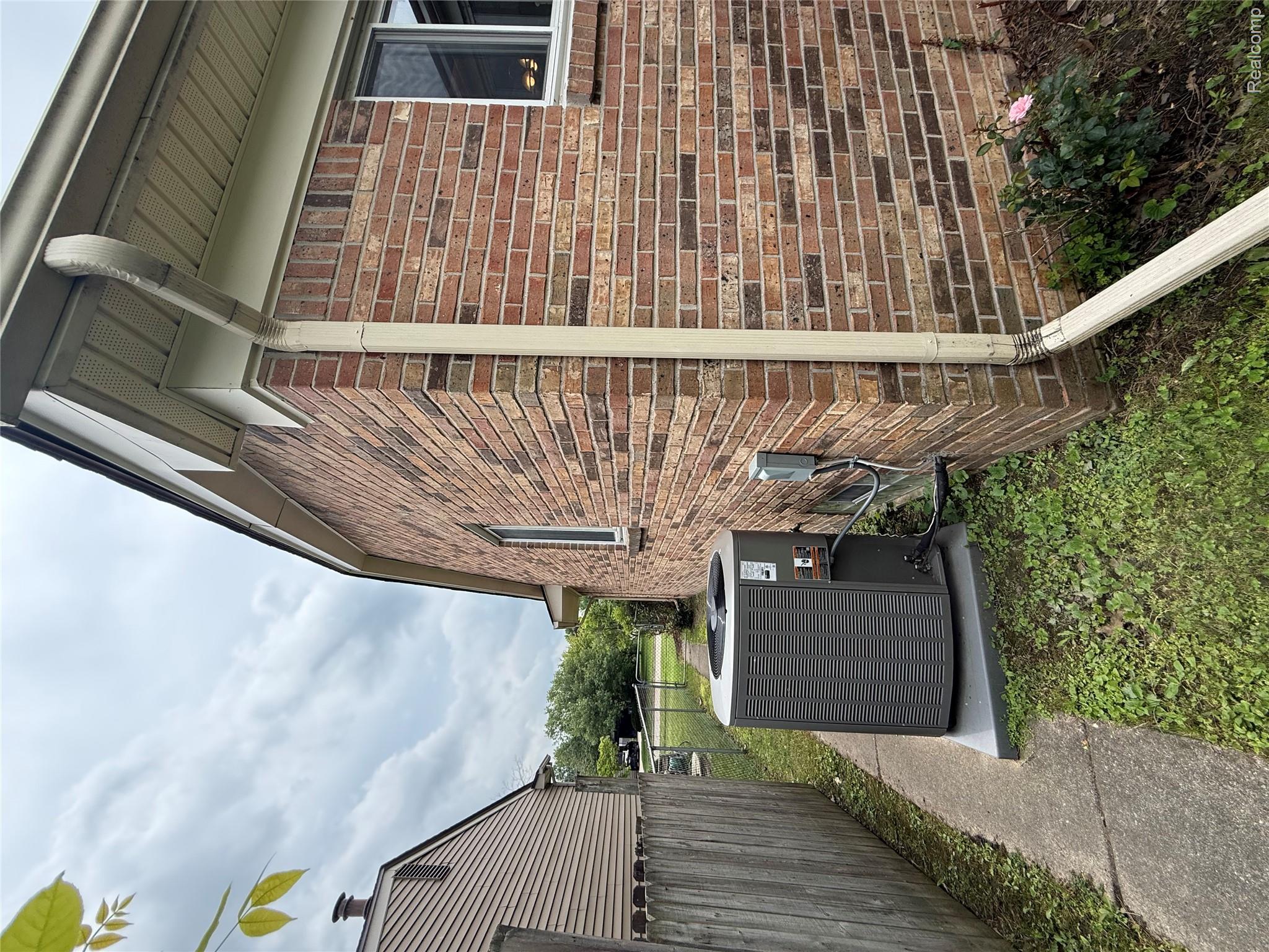 44062 Proctor Road Canton, MI 48188 - Photo 21 of 24 IMG_5487.jpeg