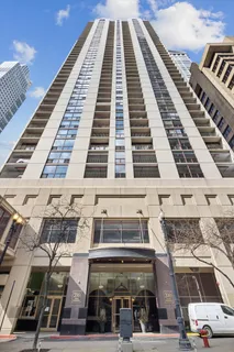 $225,000 | 200 North Dearborn Street, Unit 4108, Chicago, IL 60601