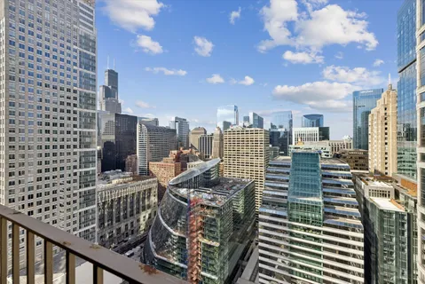 $225,000 | 200 North Dearborn Street, Unit 4108, Chicago, IL 60601