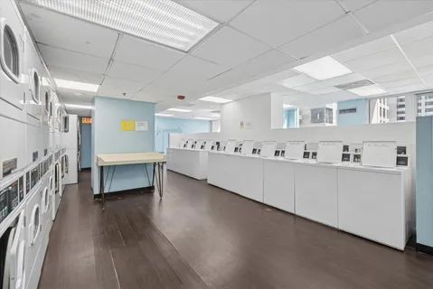 $225,000 | 200 North Dearborn Street, Unit 4108, Chicago, IL 60601