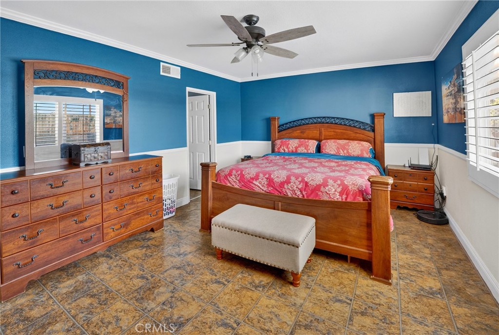 2501 East Avenue R4 Palmdale, CA 93550 - Photo 22 of 40