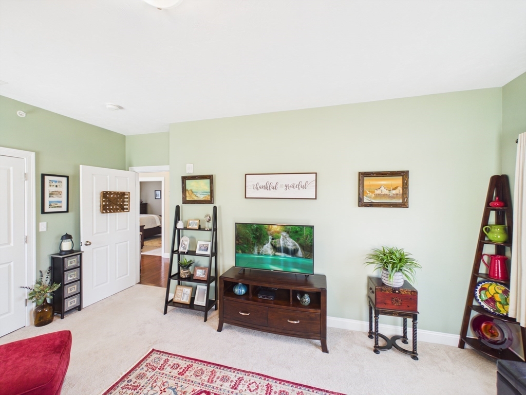 1429 Main Street, Unit 5E Walpole, MA 02081 - Photo 17 of 40